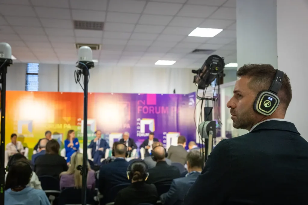 Esperienza audio wireless senza interferenze in sale conferenza con tecnologia RF Silentsystem